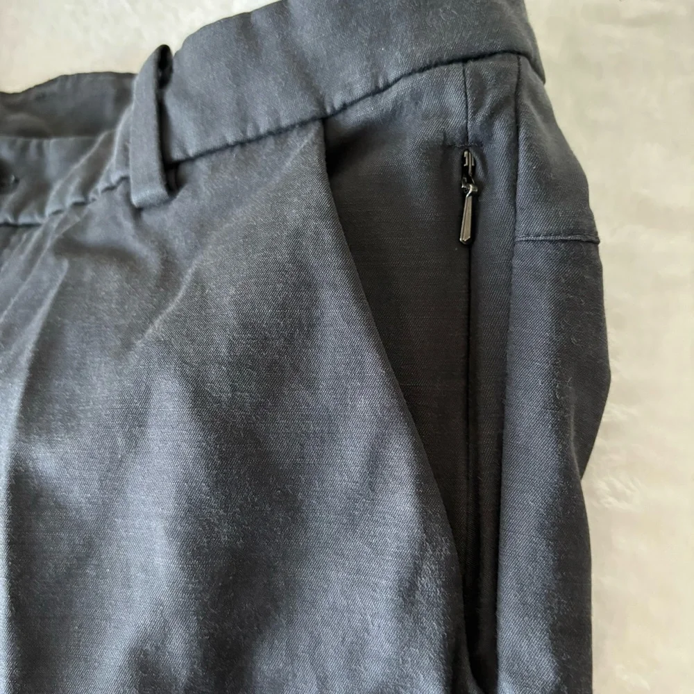 LULULEMON Mens Commission Pants Gray Size 32 style E40416